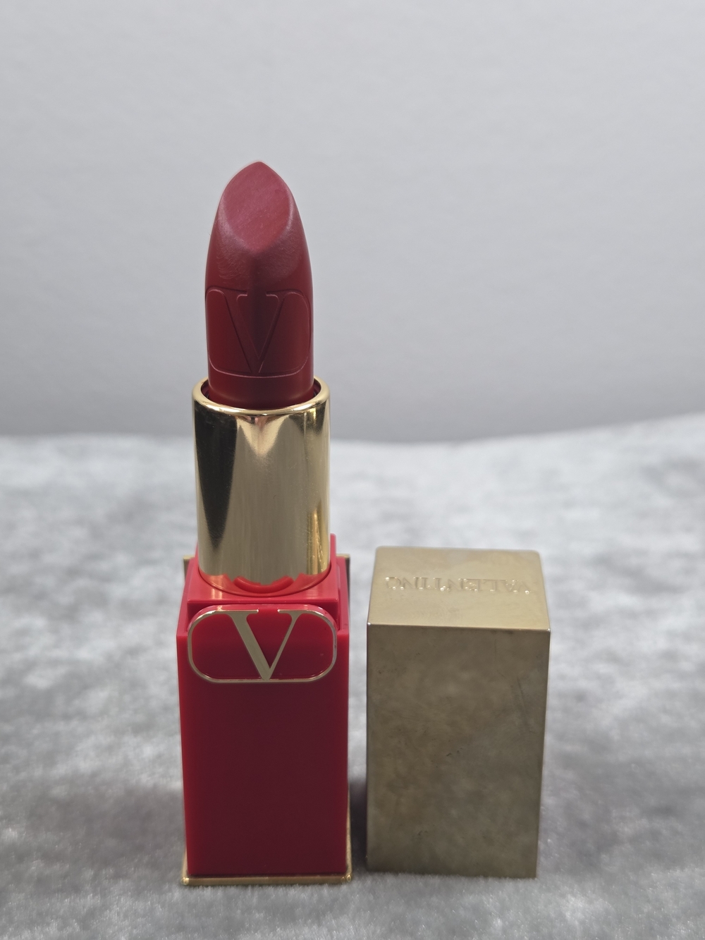 Valentino Rosso Satin Lipstick 217A Ethereal Red - Never Used Swatched No Box